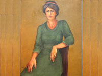 Women_ dressed in green